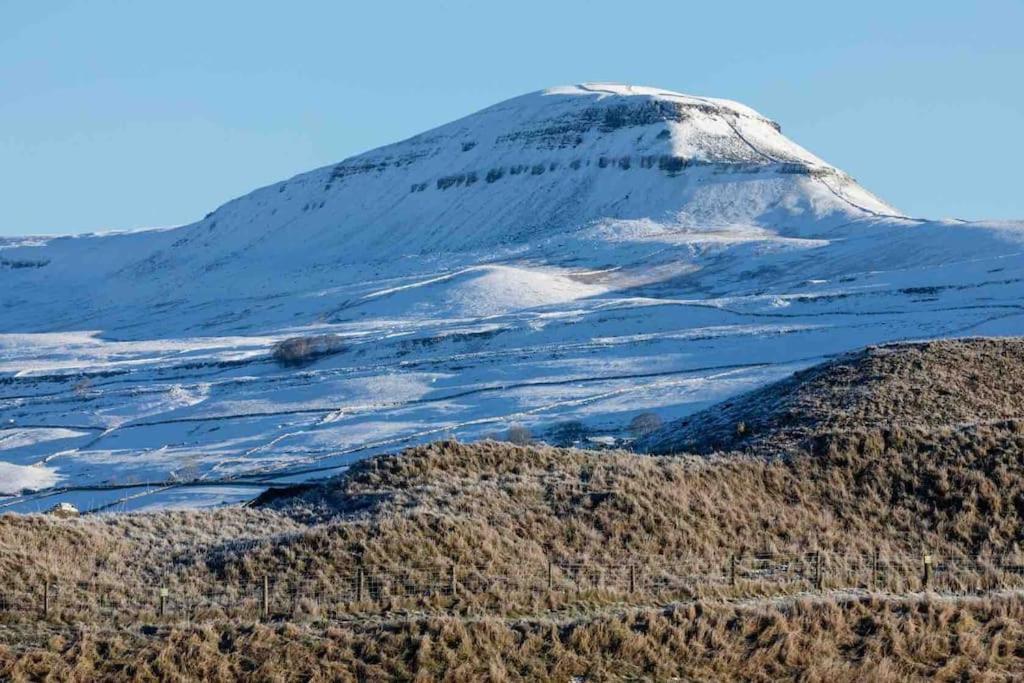 Westside Cottage, Newby, Clapham, Yorkshire Dales National Park, Famous Three Peaks, Near The Lake District, Pets Are Welcome Newby  외부 사진