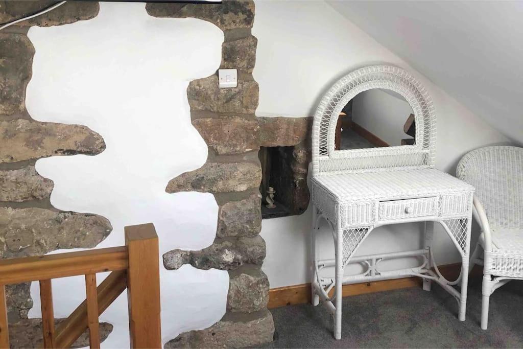 Westside Cottage, Newby, Clapham, Yorkshire Dales National Park, Famous Three Peaks, Near The Lake District, Pets Are Welcome Newby  외부 사진